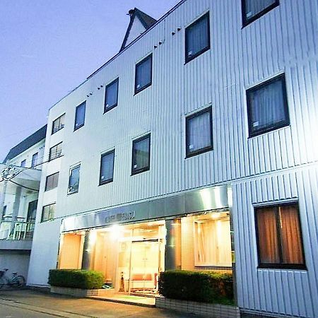Ebisu Hotel Ina Kültér fotó